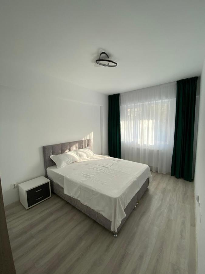 Njunior Apartment 02 Яссы Экстерьер фото