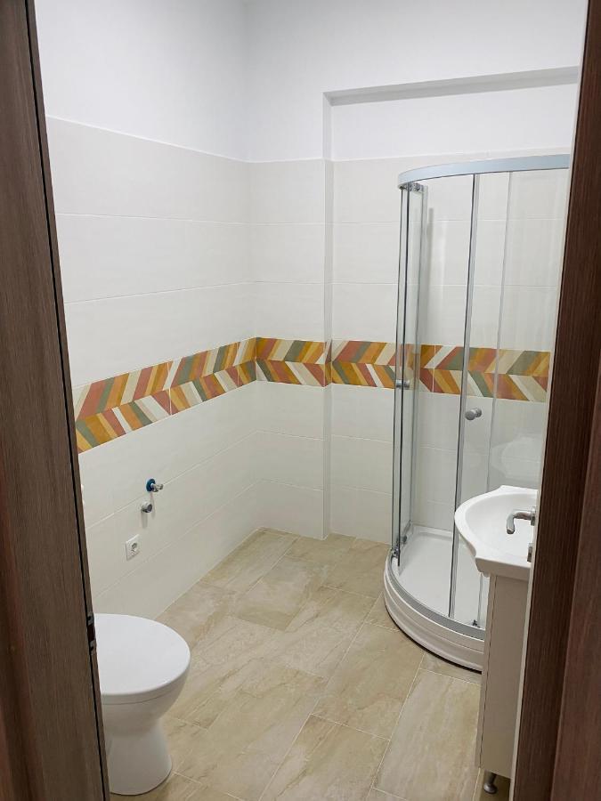 Njunior Apartment 02 Яссы Экстерьер фото